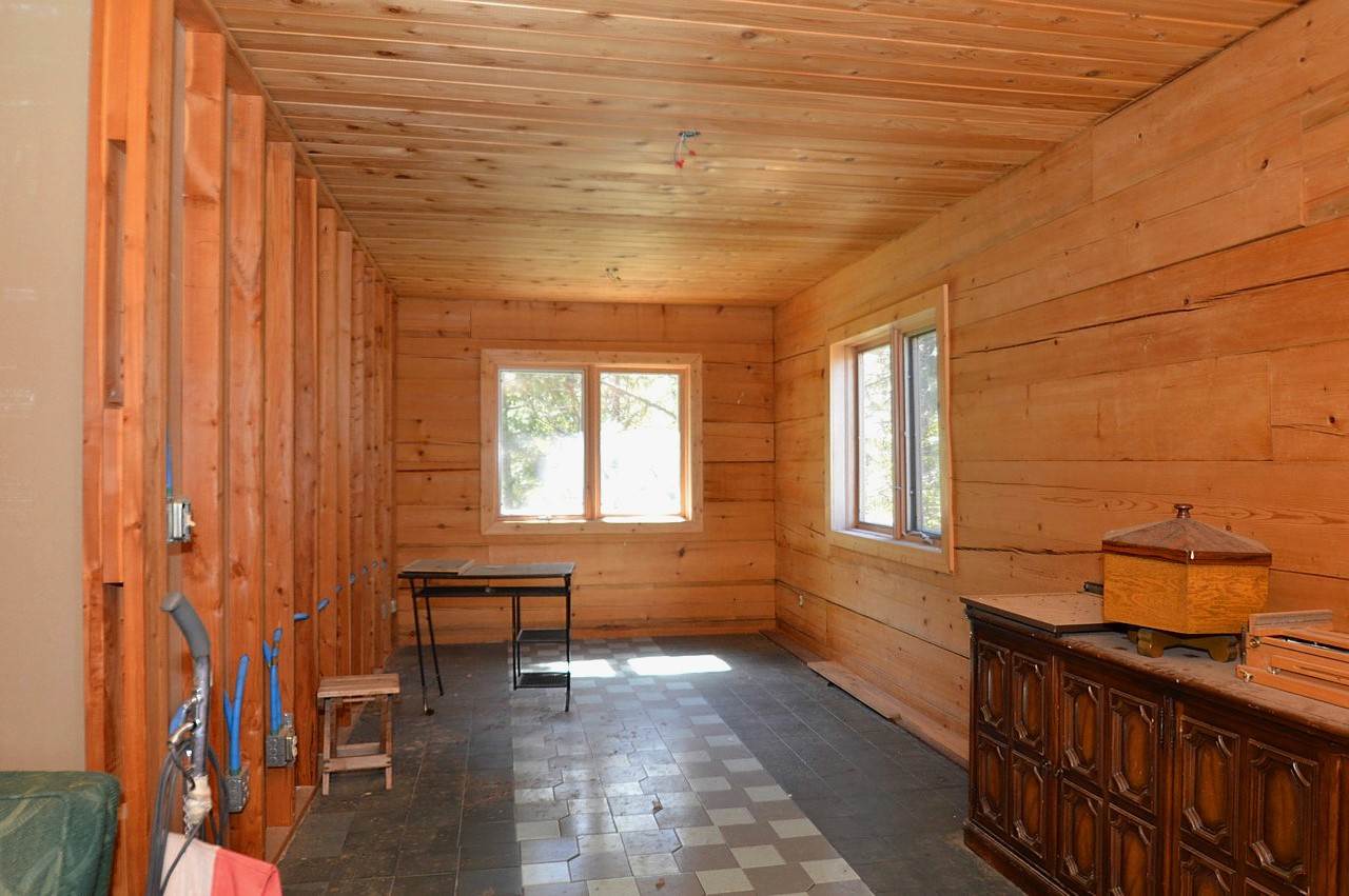 3702 Cameron Road North Gifford, WA 99131 - Photo 8 of 20
