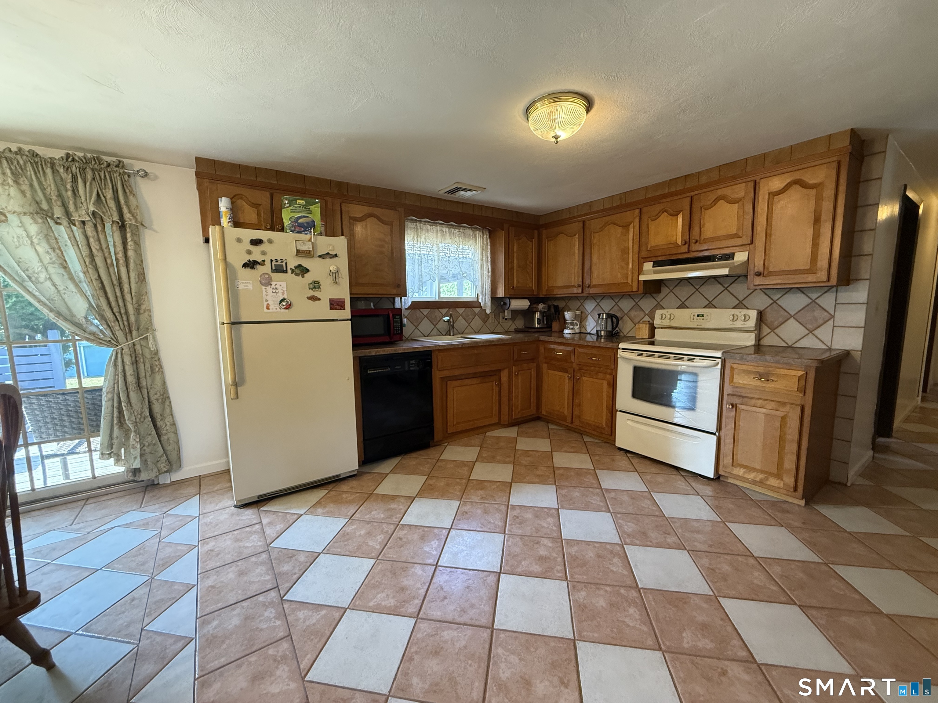 22 Porter Plain Road Thompson, CT 06277 - Photo 13 of 40