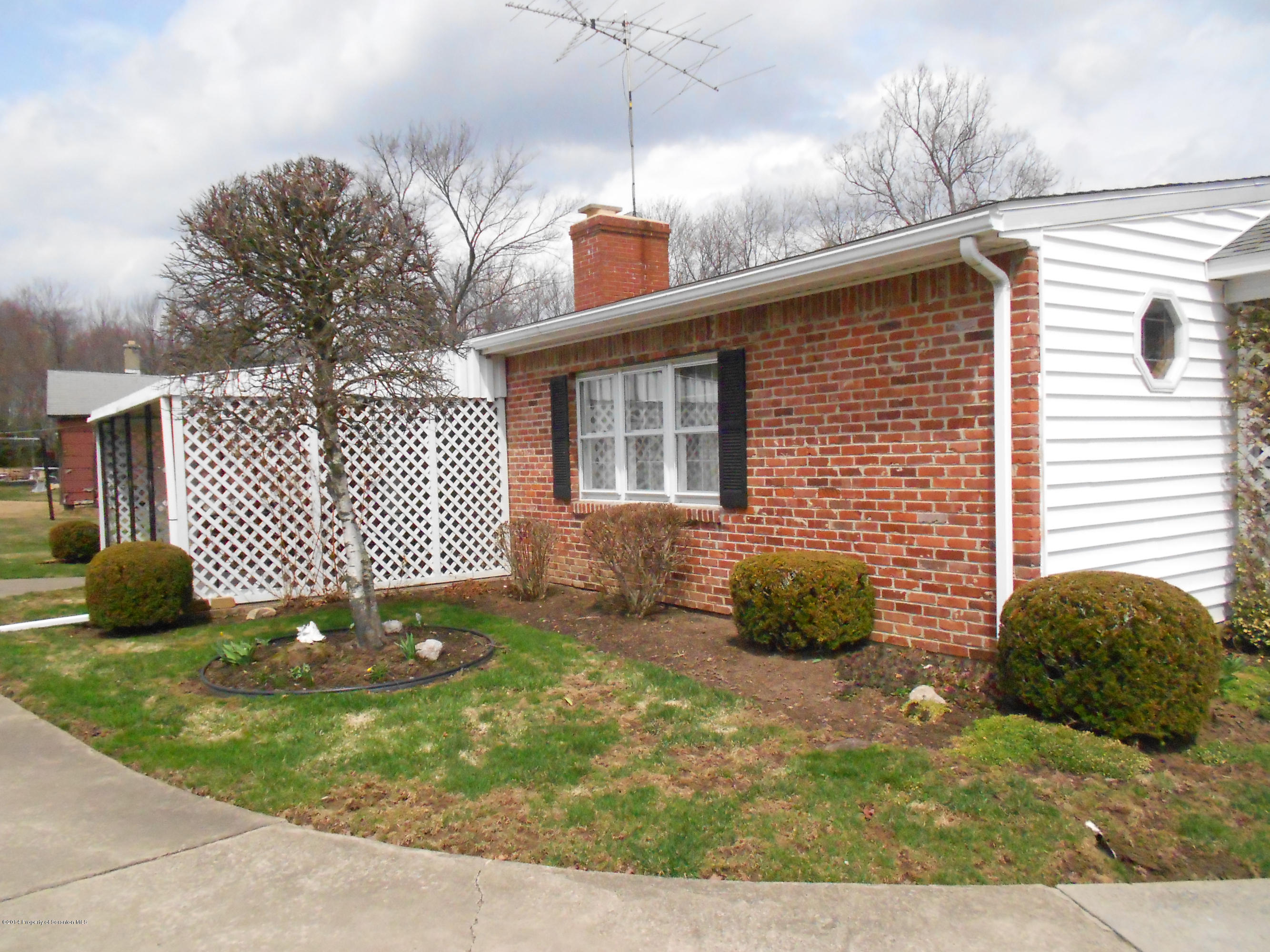 17 T Rte 318 Moscow, PA 18444 - Photo 5 of 30 a backyard of a house