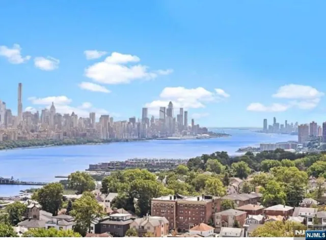 $629,000 | 200 Winston Drive, Unit 1918, Cliffside Park, NJ 07010