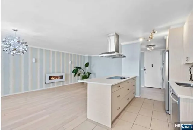 $629,000 | 200 Winston Drive, Unit 1918, Cliffside Park, NJ 07010