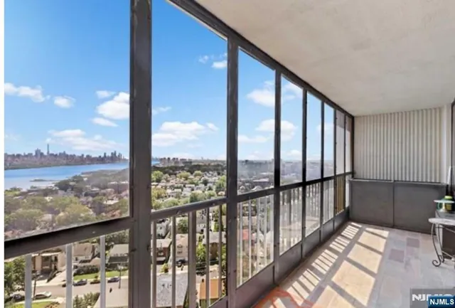 $629,000 | 200 Winston Drive, Unit 1918, Cliffside Park, NJ 07010