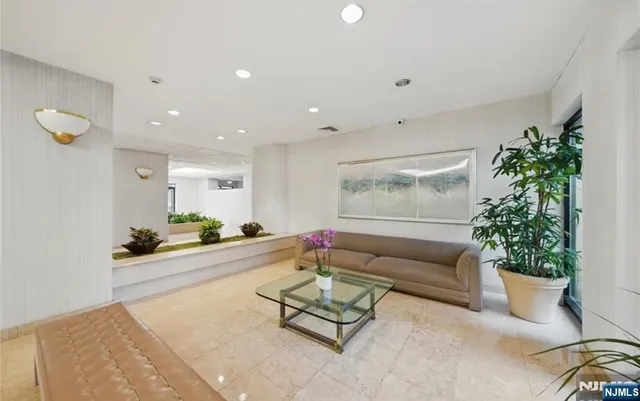 $629,000 | 200 Winston Drive, Unit 1918, Cliffside Park, NJ 07010
