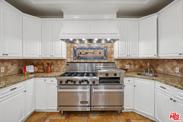 $2,690,000 | 13164 West Magnolia Boulevard, Sherman Oaks, CA 91423
