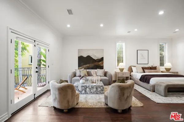 $2,690,000 | 13164 West Magnolia Boulevard, Sherman Oaks, CA 91423