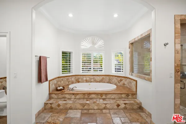 $2,690,000 | 13164 West Magnolia Boulevard, Sherman Oaks, CA 91423