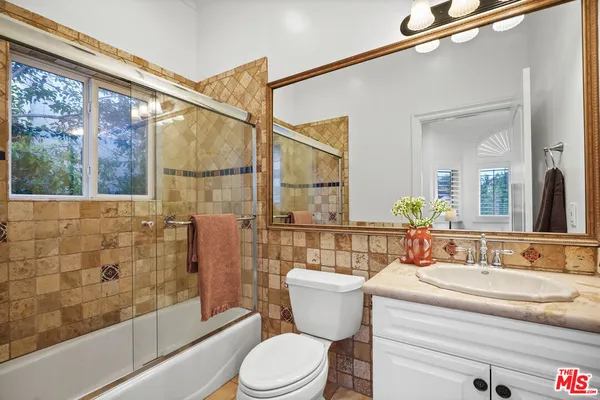 $2,690,000 | 13164 West Magnolia Boulevard, Sherman Oaks, CA 91423