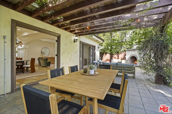 $2,690,000 | 13164 West Magnolia Boulevard, Sherman Oaks, CA 91423