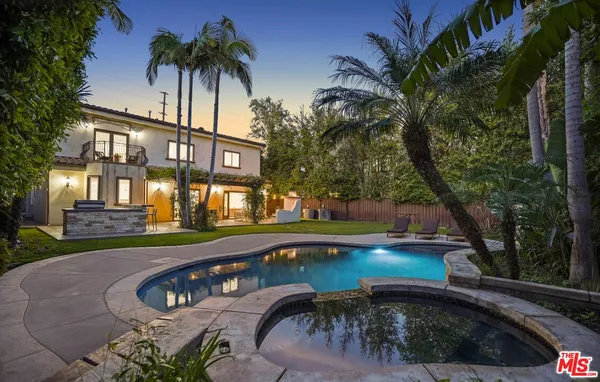 $2,690,000 | 13164 West Magnolia Boulevard, Sherman Oaks, CA 91423