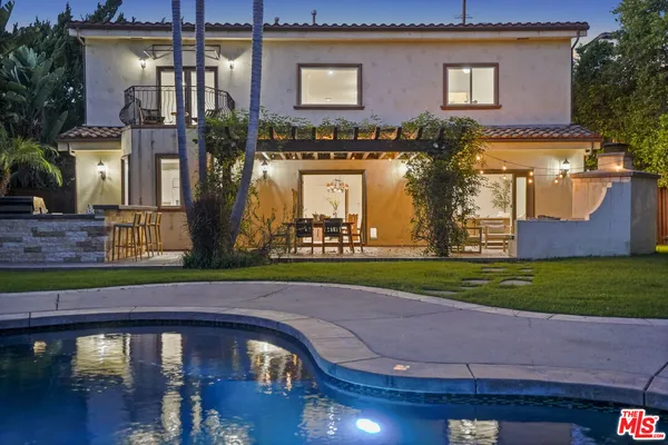 $2,690,000 | 13164 West Magnolia Boulevard, Sherman Oaks, CA 91423