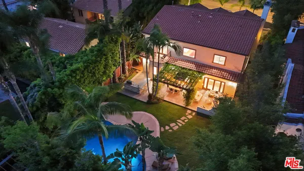 $2,690,000 | 13164 West Magnolia Boulevard, Sherman Oaks, CA 91423