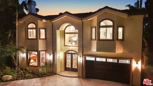 $2,690,000 | 13164 West Magnolia Boulevard, Sherman Oaks, CA 91423