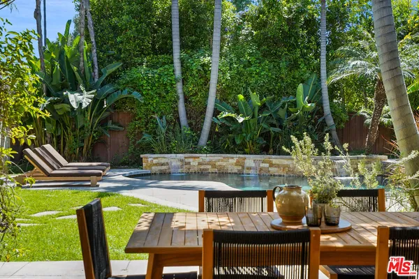 $2,690,000 | 13164 West Magnolia Boulevard, Sherman Oaks, CA 91423