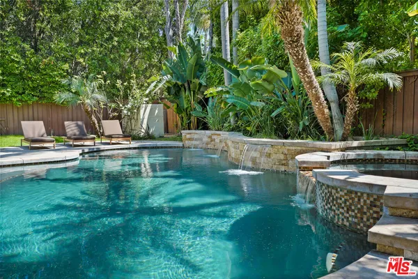 $2,690,000 | 13164 West Magnolia Boulevard, Sherman Oaks, CA 91423
