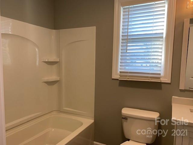 1599 Springdale Road Lancaster, SC 29720 - Photo 15 of 28 a bathroom with a toilet and a bathtub