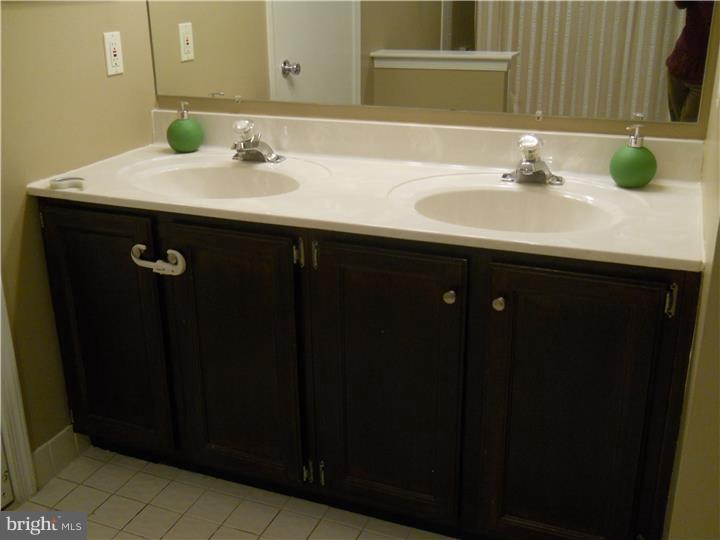 516 Ward Road Brookhaven, PA 19015 - Photo 14 of 24 Bathroom