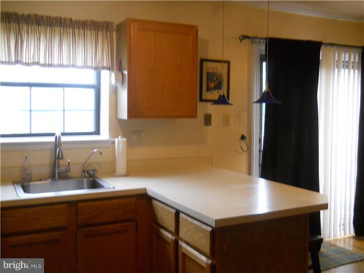 516 Ward Road Brookhaven, PA 19015 - Photo 10 of 24 Kitchen