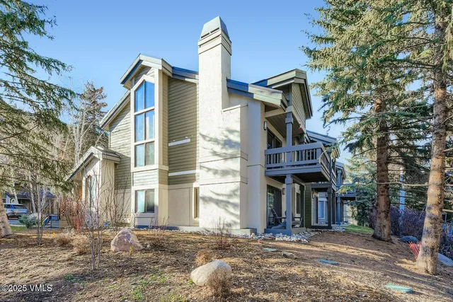 a picture of city view