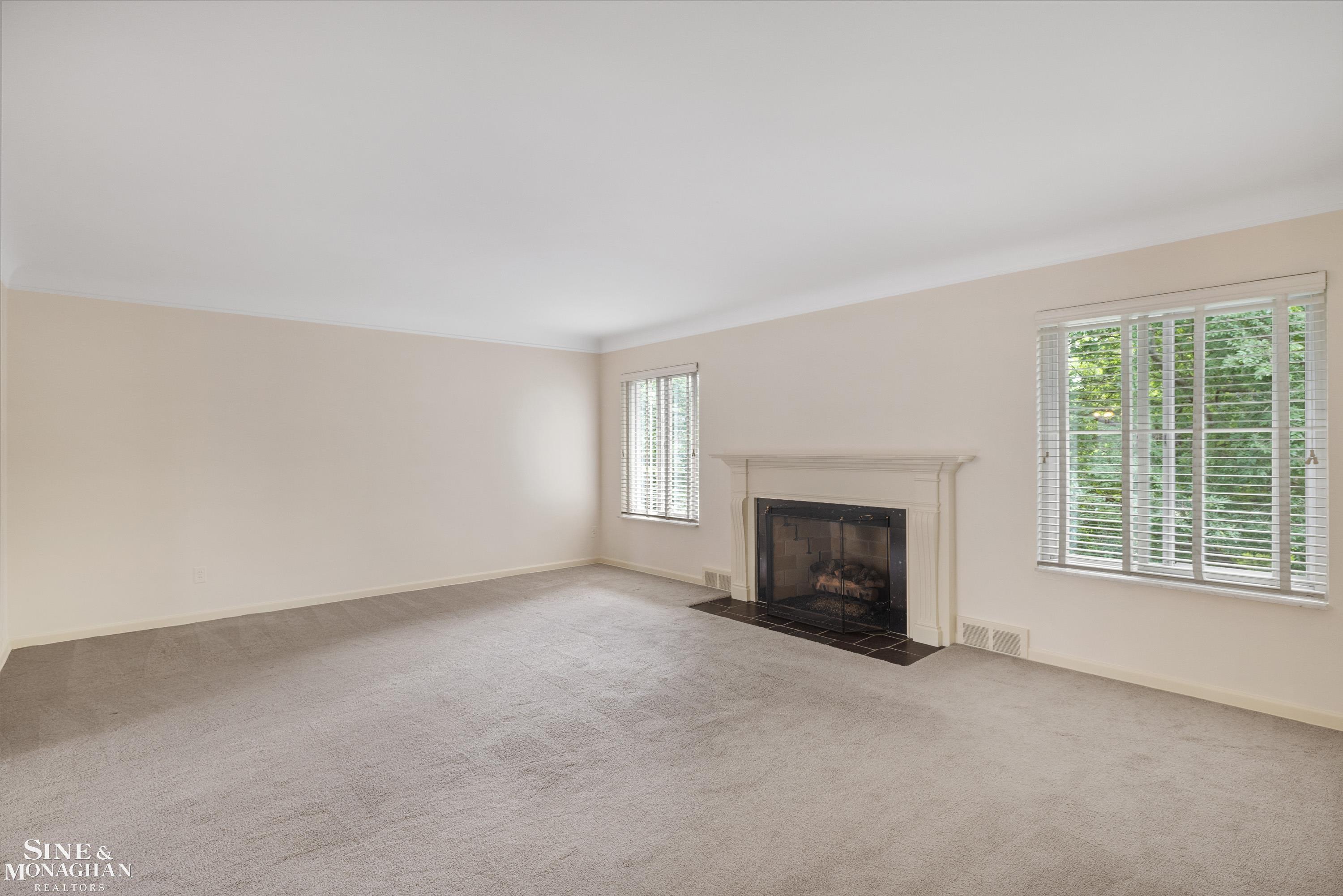 716 Trombley Road Grosse Pointe, MI 48230 - Photo 6 of 97