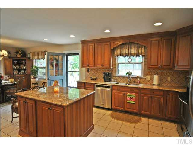 3306 Roundtree Court Raleigh, NC 27607 - Photo 8 of 24 Kitchen