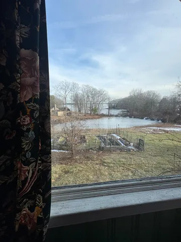 $995,000 | 274 Bay Road, Newmarket, NH 03857