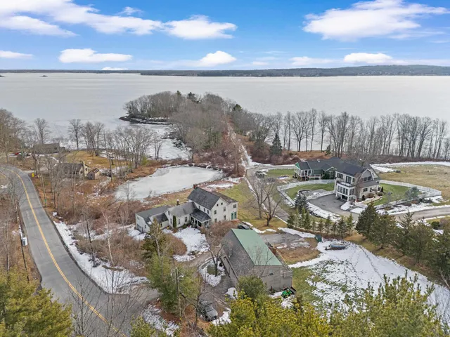 $995,000 | 274 Bay Road, Newmarket, NH 03857