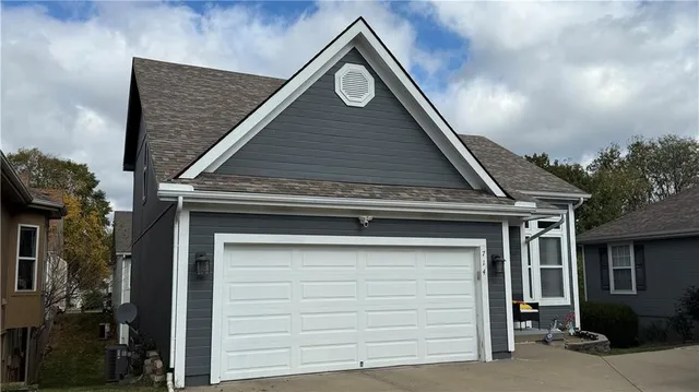 $359,900 | 714 East 125th Street, Kansas City, MO 64146