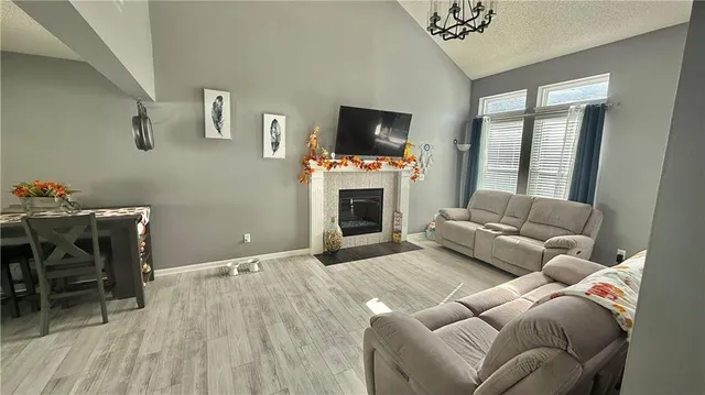 $359,900 | 714 East 125th Street, Kansas City, MO 64146