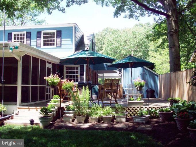 8701 Bradgate Road Alexandria, VA 22308 - Photo 13 of 17 Patio