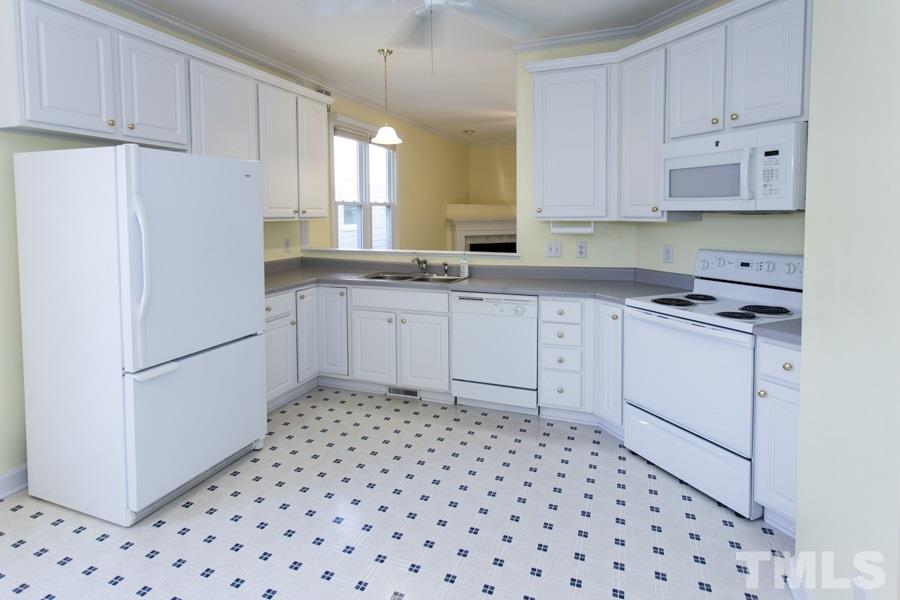 2012 Castle Pines Drive Raleigh, NC 27604 - Photo 10 of 29 Gallery Image 10