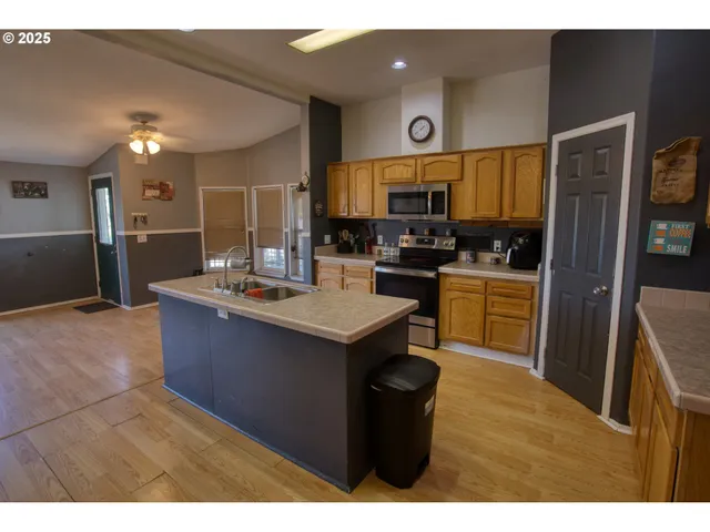 $325,000 | 1366 South Columbus Avenue, Goldendale, WA 98620