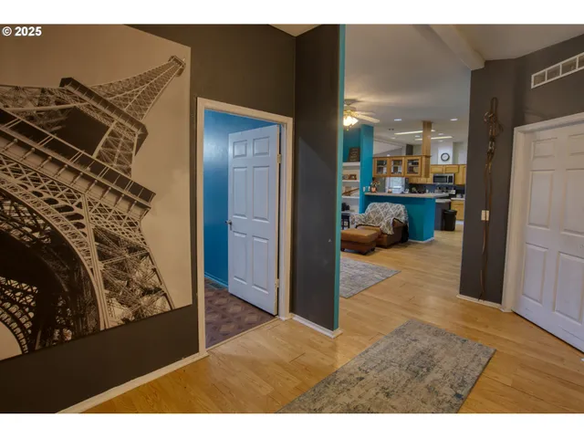 $325,000 | 1366 South Columbus Avenue, Goldendale, WA 98620