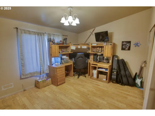 $325,000 | 1366 South Columbus Avenue, Goldendale, WA 98620