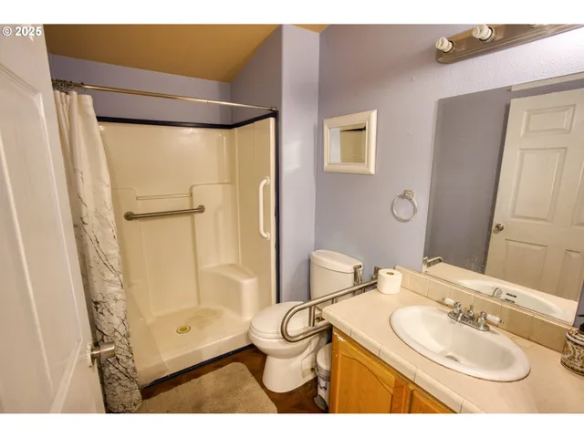 $325,000 | 1366 South Columbus Avenue, Goldendale, WA 98620