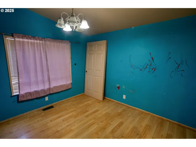 $325,000 | 1366 South Columbus Avenue, Goldendale, WA 98620