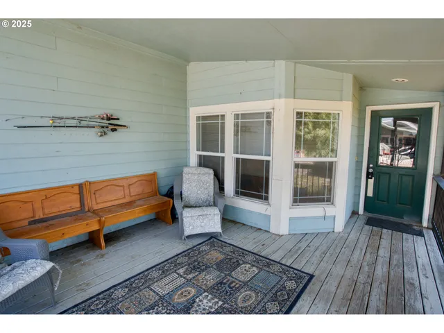 $325,000 | 1366 South Columbus Avenue, Goldendale, WA 98620