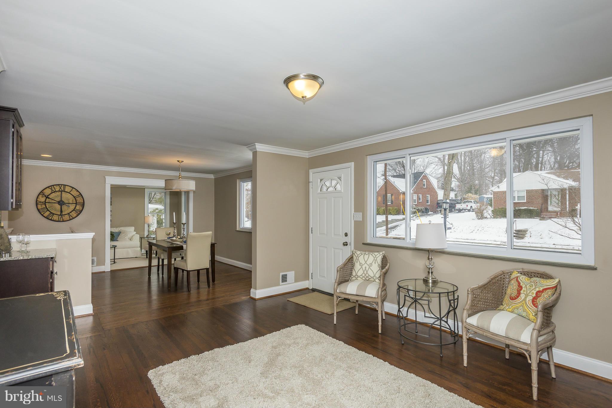 4223 Darnall Road Baltimore, MD 21236 - Photo 5 of 30 Living Room