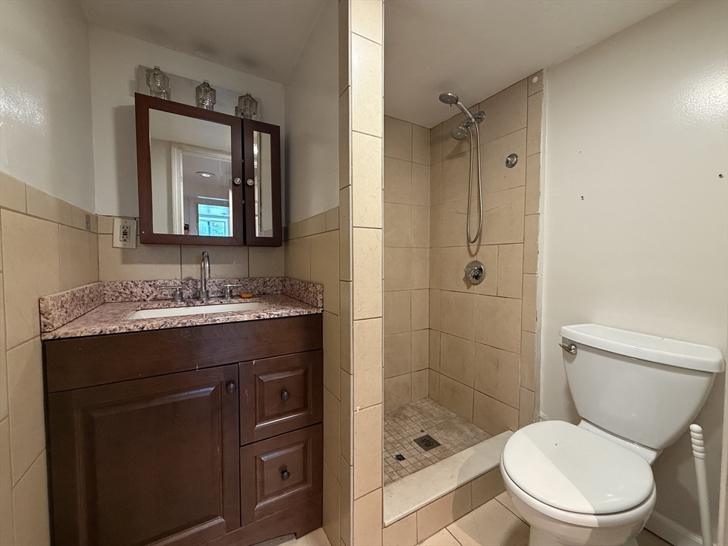 338 Riverside Avenue, Unit B Medford, MA 02155 - Photo 3 of 13