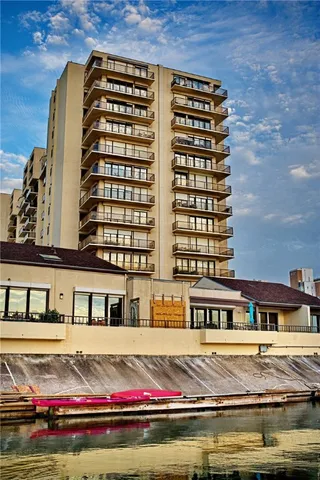 $1,750 | 1400 Ocean Drive, Corpus Christi, TX 78404