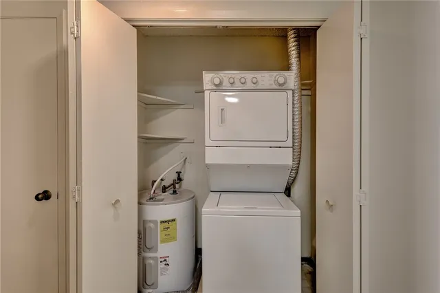 $1,750 | 1400 Ocean Drive, Corpus Christi, TX 78404