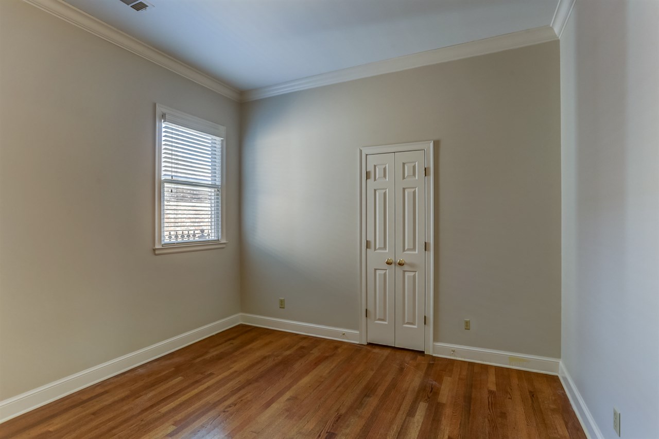 8024 Willow Brook Road Germantown, TN 38138 - Photo 18 of 25 Gallery Image 18