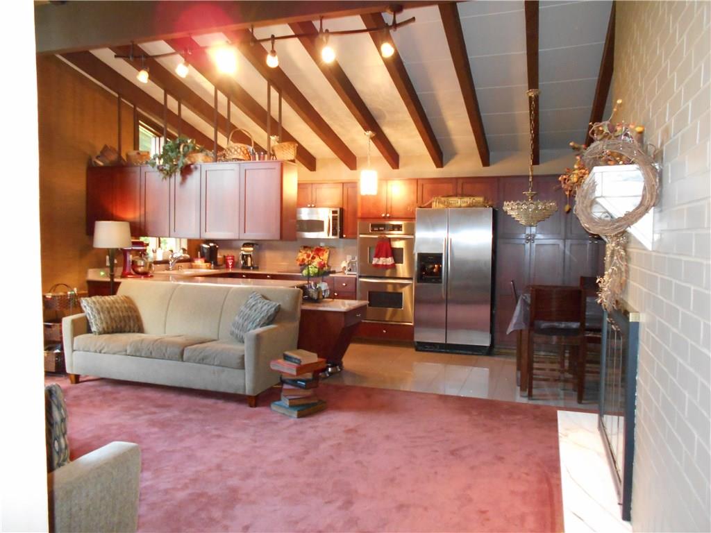 118 Locust Road Mount Pleasant, PA 15666 - Photo 4 of 24 Gallery Image 4