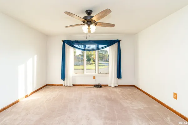 $217,000 | 313 West South Street, Tremont, IL 61568