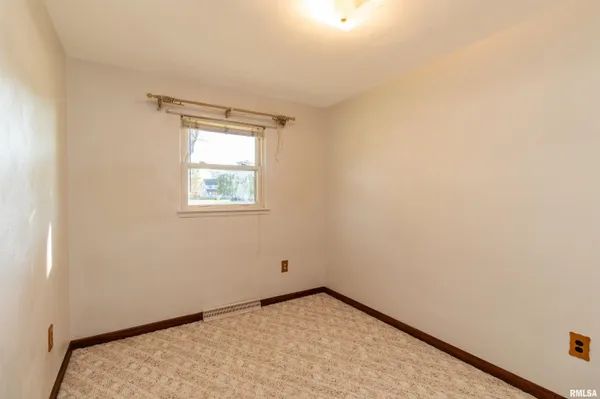 $217,000 | 313 West South Street, Tremont, IL 61568