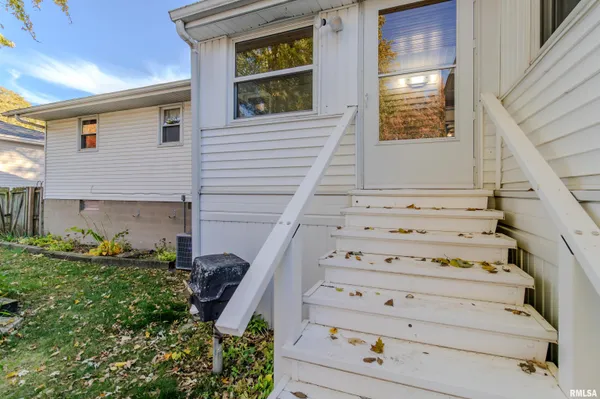 $217,000 | 313 West South Street, Tremont, IL 61568