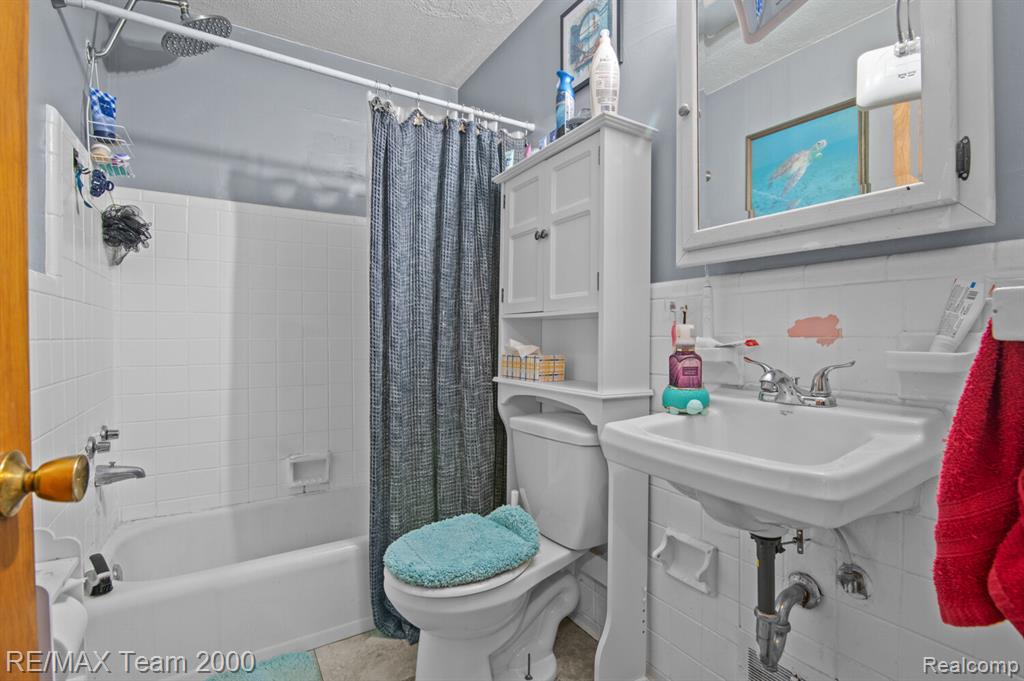 5871 Cooper Street Taylor, MI 48180 - Photo 10 of 18