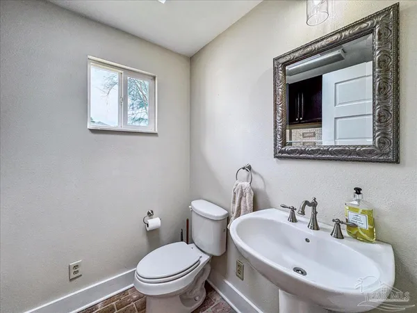 $599,900 | 1618 East Lee Street, Pensacola, FL 32503