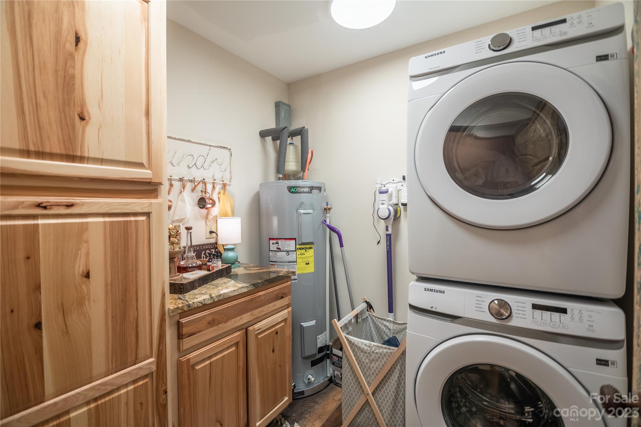 853 Cardinal Road Brevard, NC 28712 - Photo 16 of 28 a utility room with dryer and washer
