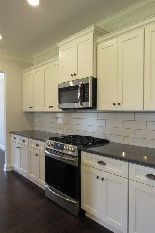 79 Merlin Street, Unit B2 Opelika, AL 36801 - Photo 3 of 22 Gallery Image 3