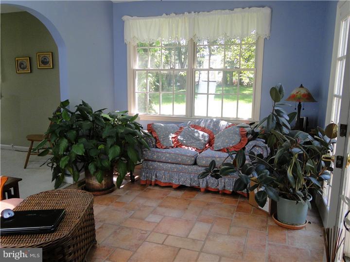 15 Brighton Road Westampton, NJ 08060 - Photo 8 of 14 Sun Room